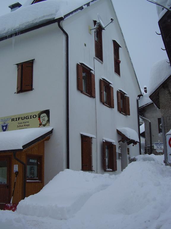 نزل مالبورغيتو فالبرونافي Rifugio Casa Alpina Julius Kugy المظهر الخارجي الصورة